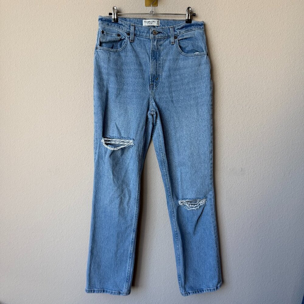 Abercrombie & Fitch 90s Straight Ultra High Rise Distressed Jeans Size 28
